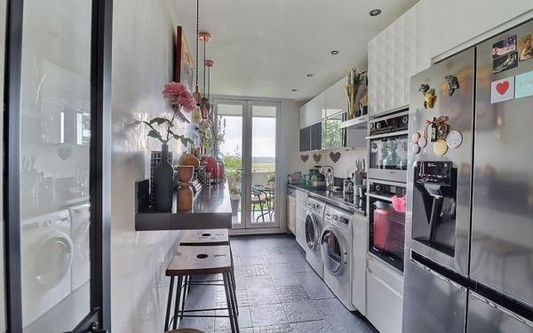 Appartement à vendre    4 pièces • 74,24 m2 Saint-Cyr-l'École