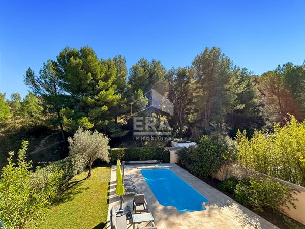 SEPTEMES LES VALLONS - Maison T4 de 87.23 m2 + garage sur une parcelle de 400m2 environ avec piscine