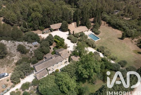 Maison à vendre 14 pièces 350 m² Barbentane