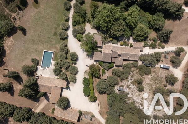 Maison à vendre 14 pièces 350 m² Barbentane