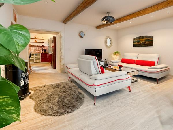 Maison de village  rénovée 130 m2