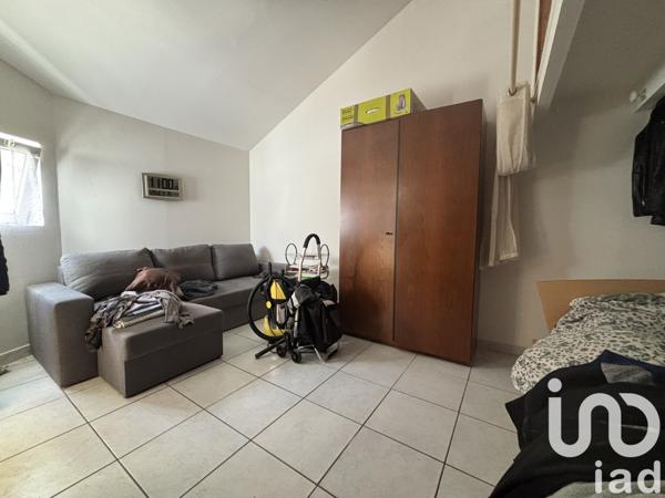 Immeuble à vendre 67 m² Rochefort