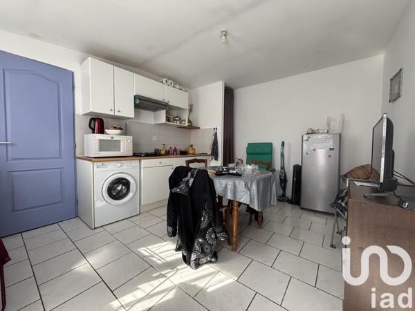 Immeuble à vendre 67 m² Rochefort