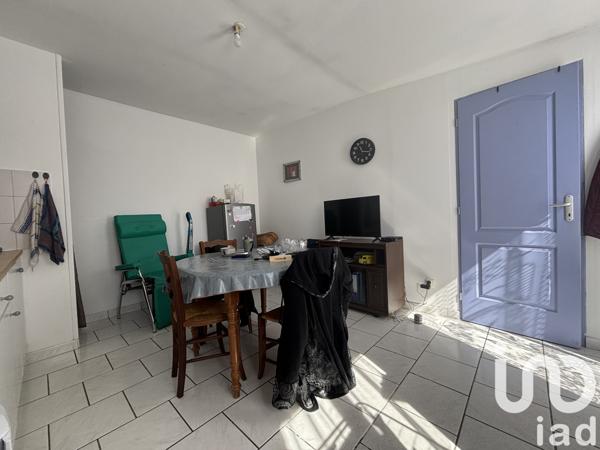 Immeuble à vendre 67 m² Rochefort