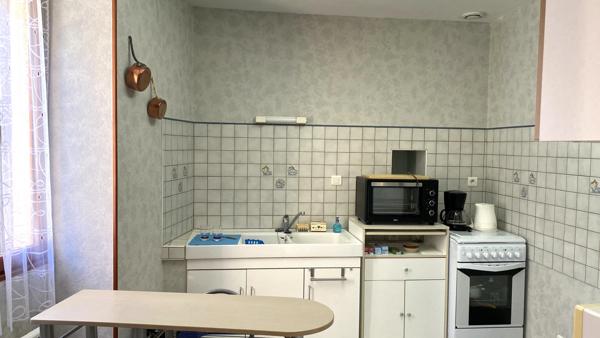 Charmante maison de plain-pied au calme, en pleine campagne, à vendre CHATEL GERARD (89)- 2 chambres