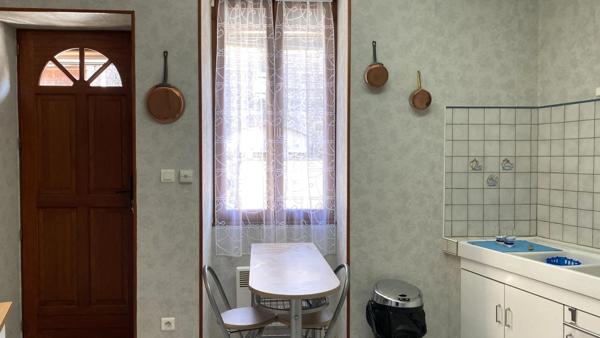 Charmante maison de plain-pied au calme, en pleine campagne, à vendre CHATEL GERARD (89)- 2 chambres