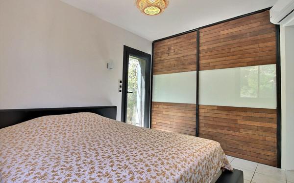 Maison à vendre    6 pièces • 172 m2 Marseille 10