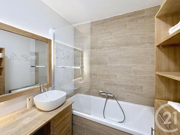 Appartement F4 à vendre  4 pièces - 70,02 m2 NOISY LE GRAND - 93