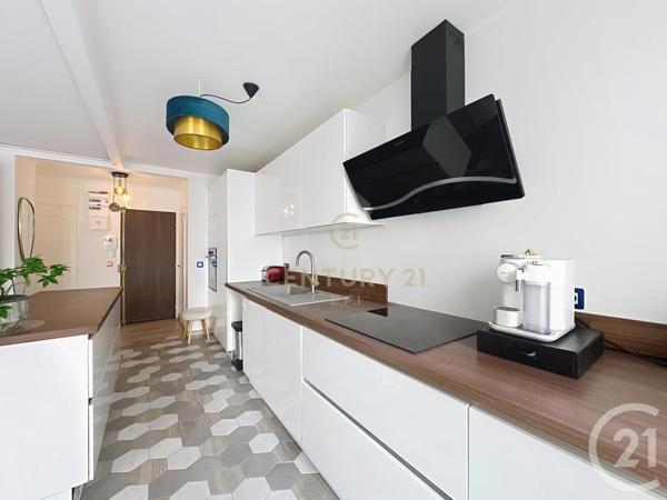 Appartement F4 à vendre  4 pièces - 70,02 m2 NOISY LE GRAND - 93