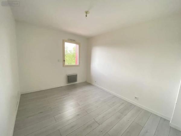 Location - Appartement Saint-Erblon 35230 4 pièces 84 m 2 34 m 2