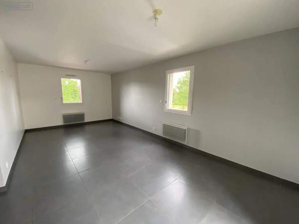 Location - Appartement Saint-Erblon 35230 4 pièces 84 m 2 34 m 2
