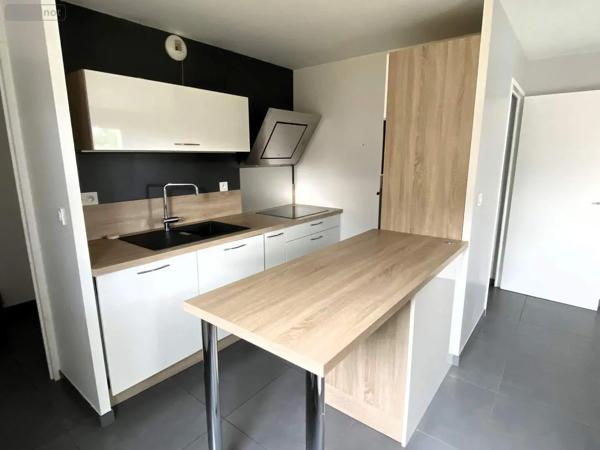 Location - Appartement Saint-Erblon 35230 4 pièces 84 m 2 34 m 2