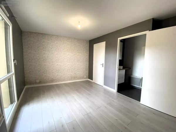 Location - Appartement Saint-Erblon 35230 4 pièces 84 m 2 34 m 2