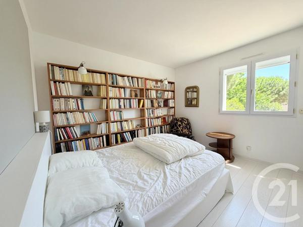 Maison à vendre  7 pièces - 158,25 m 2   JARD SUR MER  - 85