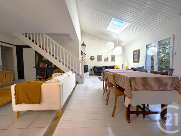 Maison à vendre  7 pièces - 158,25 m 2   JARD SUR MER  - 85