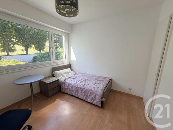 Appartement F4 à vendre  4 pièces - 76,65 m 2   VOIRON  - 38