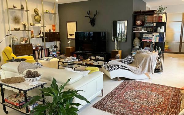 Maison à vendre    7 pièces •  Saint-Yrieix-sur-Charente