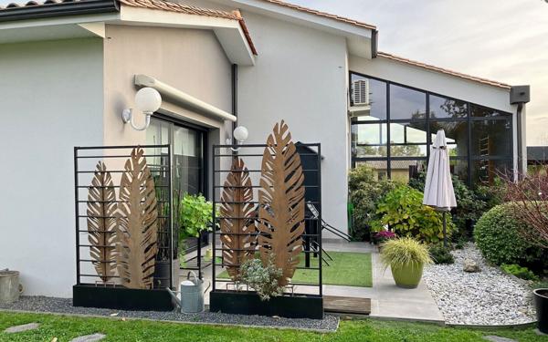 Maison à vendre    7 pièces •  Saint-Yrieix-sur-Charente