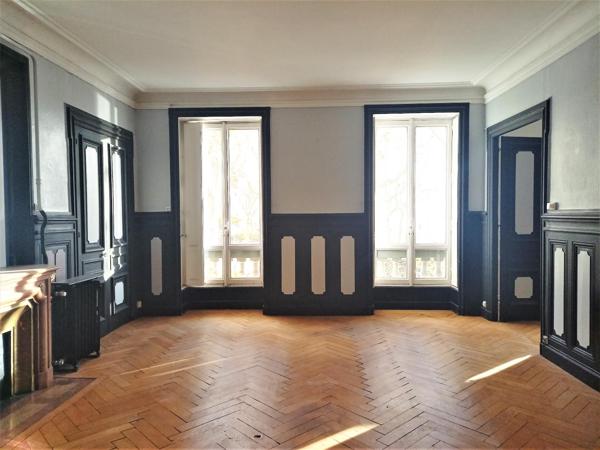 Appartement · Location Lyon (69006) 6 pièces · 273m²