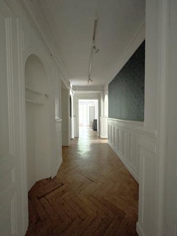 Appartement · Location Lyon (69006) 6 pièces · 273m²