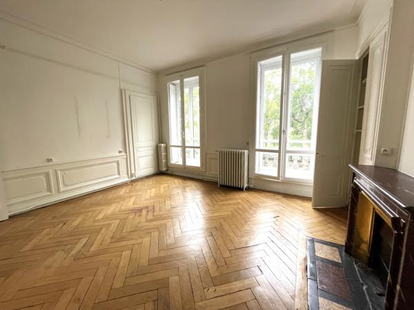 Appartement · Location Lyon (69006) 6 pièces · 273m²