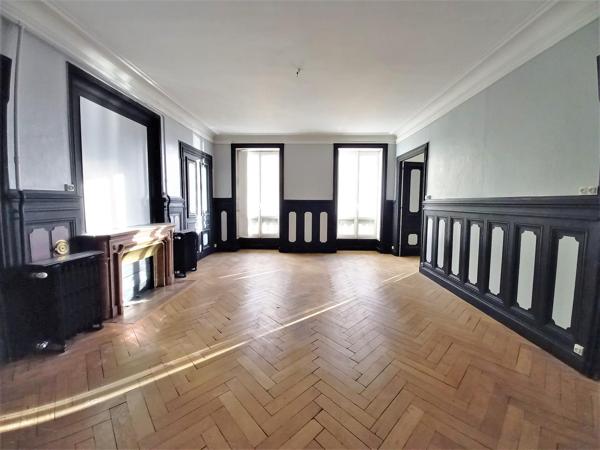 Appartement · Location Lyon (69006) 6 pièces · 273m²