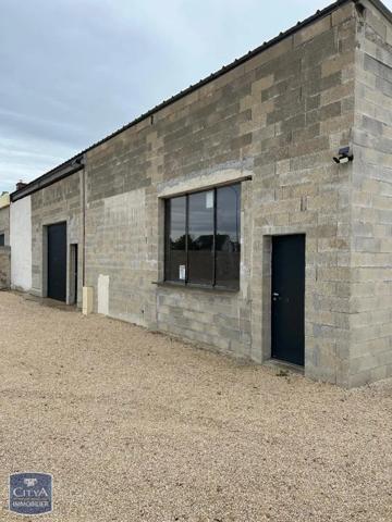 Local commercial à louer 105.8m²