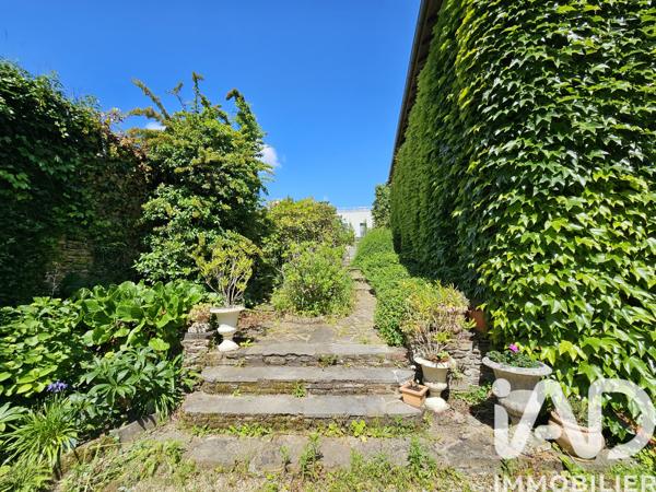 Maison à vendre 11 pièces 364 m² Saint-Yrieix-la-Perche