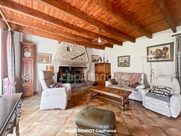 CONCARNEAU – PROPRIÉTÉ DE CARACTÈRE À FORT POTENTIEL – 245 m² – 7 CHAMBRES – 1 HECTARE – DÉPENDANCE