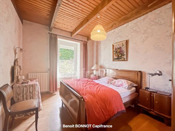 CONCARNEAU – PROPRIÉTÉ DE CARACTÈRE À FORT POTENTIEL – 245 m² – 7 CHAMBRES – 1 HECTARE – DÉPENDANCE