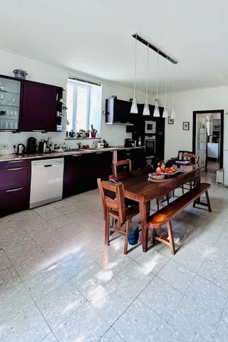 Maison Puilboreau 7 pièce(s) 263 m2, Puilboreau 17138