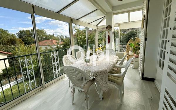 Maison à vendre    8 pièces • 215 m2 Pérignat-lès-Sarliève