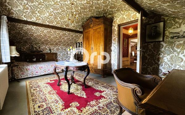 Maison à vendre    8 pièces • 215 m2 Pérignat-lès-Sarliève