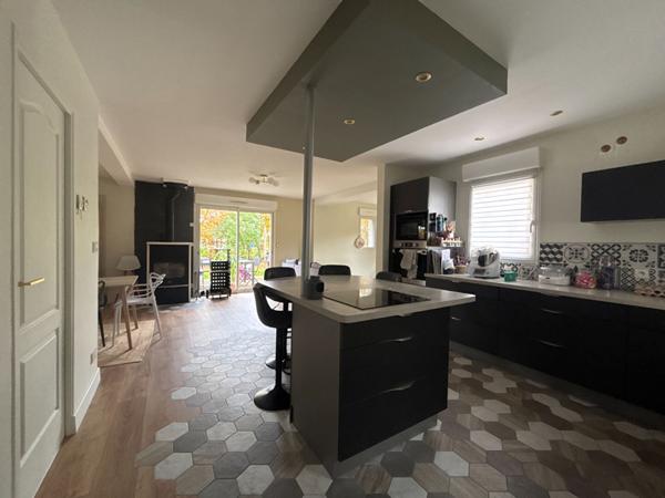 Maison de 163m², 5 chambres à Nuillé Sur Vicoin