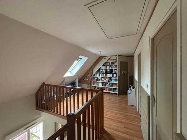 Maison de 163m², 5 chambres à Nuillé Sur Vicoin