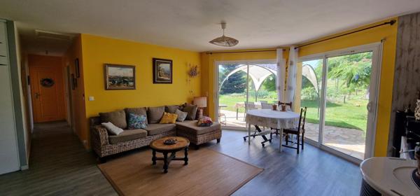 Plain-pied lumineux,terrasse,isolation performante