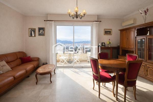 CANNES - HAUT DE VILLA - 5 PIECES