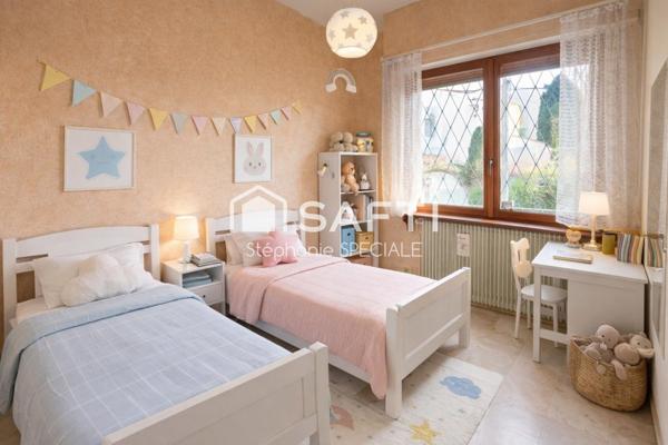 CANNES - HAUT DE VILLA - 5 PIECES