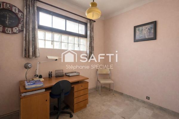 CANNES - HAUT DE VILLA - 5 PIECES