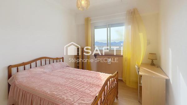 CANNES - HAUT DE VILLA - 5 PIECES