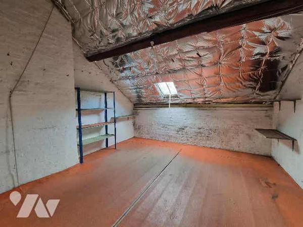 AMIENS - AMIENOISE - 75 M² - 2 CHAMBRES + 1 BUREAU - COUR ET GARAGE