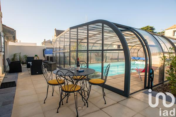 Maison à vendre 10 pièces 203 m² Saint-Gilles-Croix-de-Vie