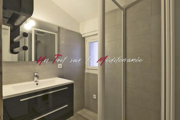 Appartement  T2, 43m2 dans maison de village à Bormes Les Mimosas