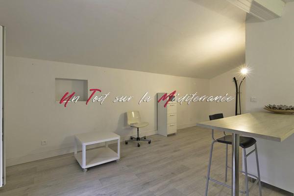 Appartement  T2, 43m2 dans maison de village à Bormes Les Mimosas