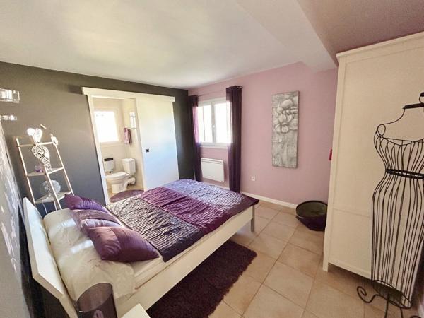 Maison 6 pièce(s) 182 m² sur 1505 m² de terrain avec double garage