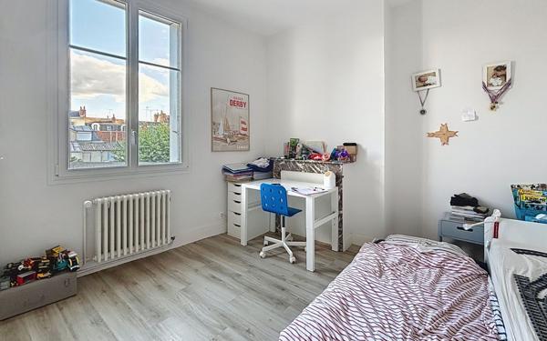 Maison à vendre    4 pièces •  Tours