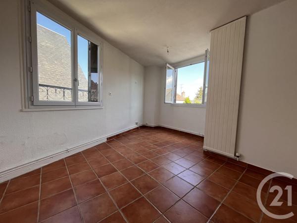 Maison à vendre  6 pièces - 112 m2 LA CHATRE - 36