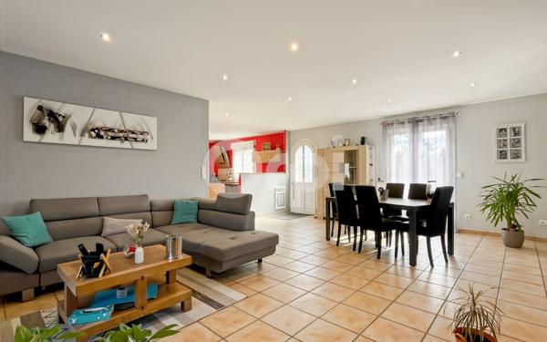 Maison à vendre    7 pièces • 152,50 m2 Guichainville