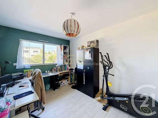 Maison à vendre  7 pièces - 168 m 2   CHANTEPIE  - 35