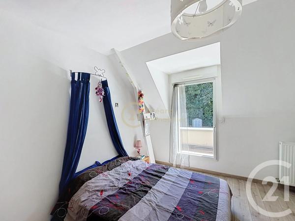 Maison à vendre  7 pièces - 168 m 2   CHANTEPIE  - 35